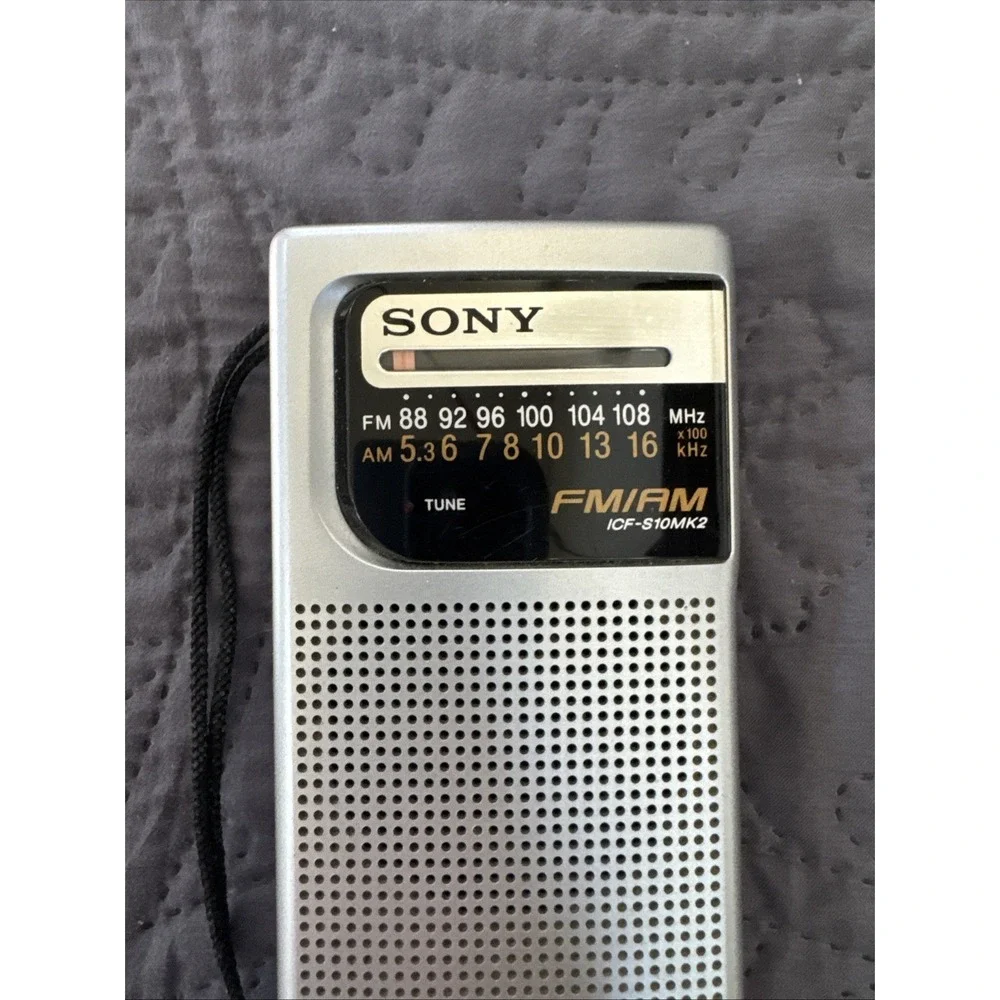 Sony ICF-S10MK2  New/Sealed 2 Band Pocket AM/FM Radio EUC Works